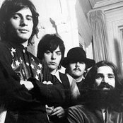 Young Rascals - List pictures