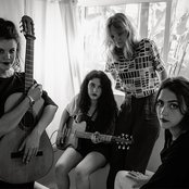 Hinds - List pictures