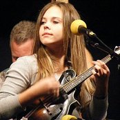 Sierra Hull - List pictures