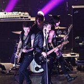 Hot Chelle Rae - List pictures