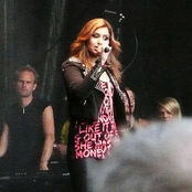 Janet Leon - List pictures