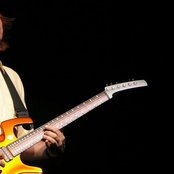 Adrian Belew - List pictures