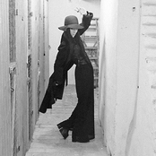 Sophia Somajo - List pictures