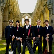 Elliot Minor - List pictures