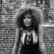 Little Jackie - List pictures