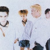 Deep - List pictures