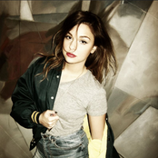 Alina Devecerski - List pictures