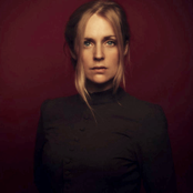 Agnes Obel - List pictures
