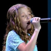 Lexi Walker - List pictures