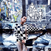 Solange - List pictures