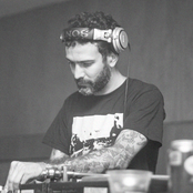 Ron Morelli - List pictures