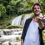 Naâman - List pictures