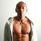 Mikey Bustos - List pictures