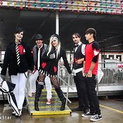 Stitched Up Heart - List pictures