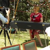 Sally Seltmann - List pictures