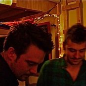 Revis - List pictures