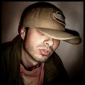 Criss Blaziny - List pictures