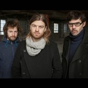 Colin Vallon Trio - List pictures