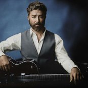 Tiago Bettencourt - List pictures