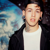 T. Mills - List pictures