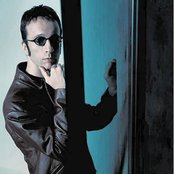 Robin Gibb - List pictures