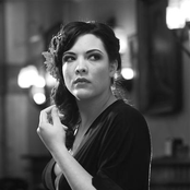 Caro Emerald - List pictures