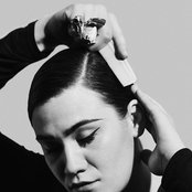 Nadine Shah - List pictures