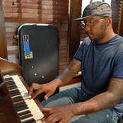 P.o.s. - List pictures