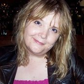 Cait Brennan - List pictures