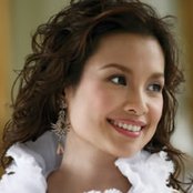 Lea Salonga - List pictures