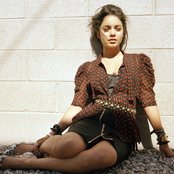 Vanessa Hudgens - List pictures
