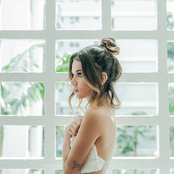 Manu Gavassi - List pictures