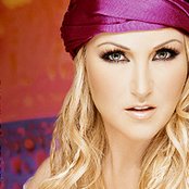 Alicia Villarreal - List pictures