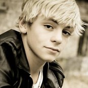 Ross Lynch - List pictures