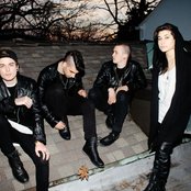 Love, Robot - List pictures