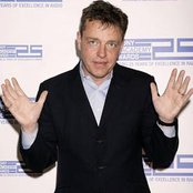 Suggs - List pictures