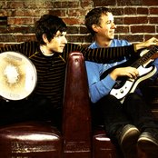 No Age - List pictures