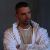 D-bo - List pictures