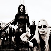 Lullacry - List pictures