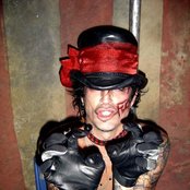 Tommy Lee - List pictures