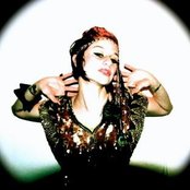 Sarah Hudson - List pictures