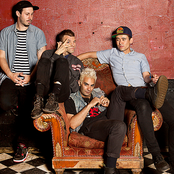 The So So Glos - List pictures