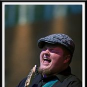 Cas Haley - List pictures