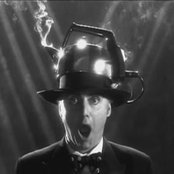 Roger Taylor - List pictures