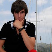 Danny Leiva - List pictures