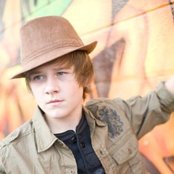Luke Benward - List pictures