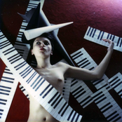 Cha Cha Guitri - List pictures