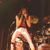 Saxon - List pictures