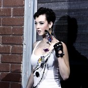 Krys Ivory - List pictures