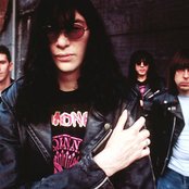Joey Ramone - List pictures